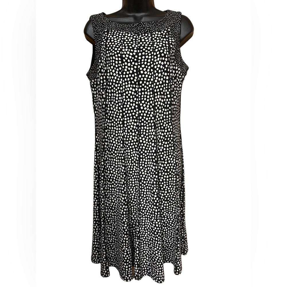 EUC Perceptions Black and White Polka Dot Sleeveless Swing Dress